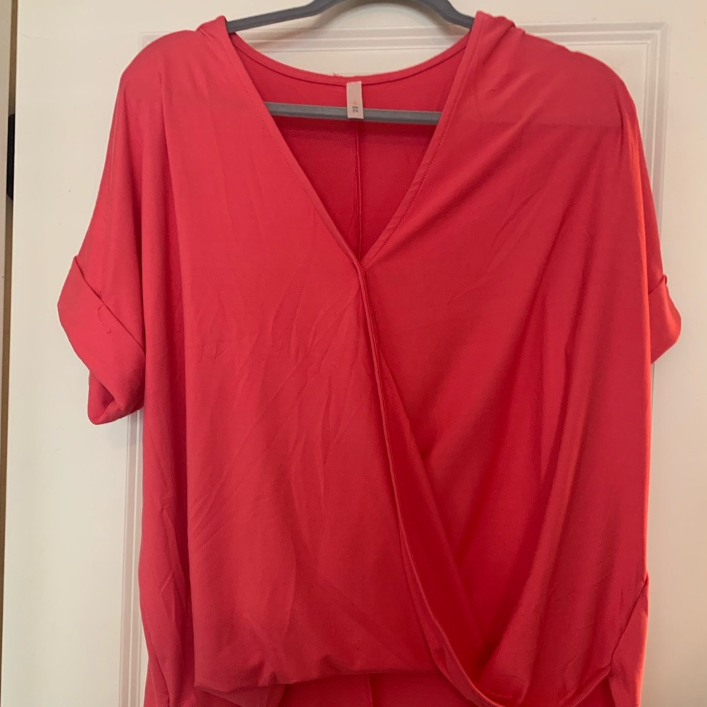 Short sleeve pink shirt